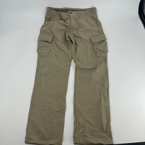 Under Armour Mens Tan Nylon Cargo Pants Size 34/32 Outdoor Casual - Picture 1 of 2